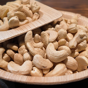 Nueces de Anacardo Blancas Orgánicas Frescas de Vietnam de Alta Calidad W240, Envasadas al Vacío, Granos Naturales, Certificación USDA Halal, Compradores Mayoristas - Product Image 4