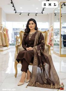 Collection de Kurti-Pant longs droits en soie Rangeela de haute qualité avec décolleté brodé Khatli et dupatta tissée Zari – Mode féminine - Product Image 5