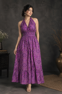 Robe de bain longue licou pour femme, imprimé cachemire violet, une pièce, jupe froncée à volants, pour la plage et le bord de piscine, en tissu tissé extensible en mousseline - Product Image 1