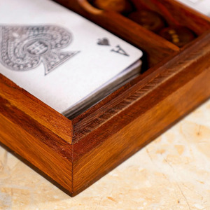 ถาดเก็บของไม้ทรงสี่เหลี่ยมผืนผ้า ดีไซน์แบบชนบท ตกแต่งด้วยทองเหลือง ลายการ์ด ทนทาน ตกแต่งห้องนั่งเล่นภายในบ้าน - Product Image 2
