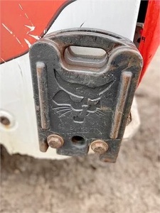 Cargadora Compacta Bobcat T66 Usada en Buen Estado, Equipo Pesado para Movimiento de Tierras, Envío a Todo el Mundo - Product Image 5