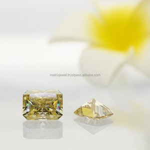 เพชรเรืองแสงสีเหลืองสุดพิเศษสำหรับการปลูกในห้องปฏิบัติการออกแบบขนาดและรูปร่างตามสั่งจากผู้ผลิตโดยตรง - Product Image 3