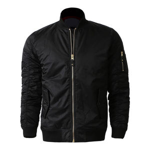 เสื้อแจ็คเก็ตบอมเบอร์ผ้าแคนวาสสำหรับผู้ชาย ยี่ห้อ TAYUMA INDUSTRIES มีฮู้ด อุ่นได้ น้ำหนักเบา กันน้ำ เป็นมิตรกับสิ่งแวดล้อม เหมาะสำหรับฤดูหนาว สวมใส่สบายๆ สไตล์สตรีทแวร์ - Product Image 1