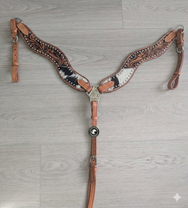 Conjunto Premium de Cabezada, Pechopetral y Riendas de Cuero Occidental con Conchos Grabados a Mano y Diseño Trenzado para Equitación y Trabajo en Rancho - Product Image 2