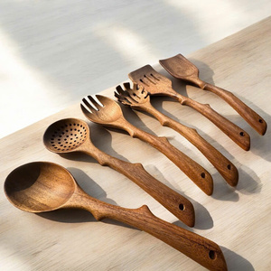 Cuillère à café en bois artisanale, cuillère à thé vintage en bois naturel, cuillère à mélanger le café, ustensile réutilisable - Product Image 1