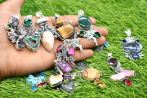 Collares con Colgante de Piedras Preciosas Naturales Vintage, Dijes de Cruz Cristiana Chapados en Plata sobre Latón, Joyería Artesanal de Moda para Mujer, para Fiestas - Product Image 4