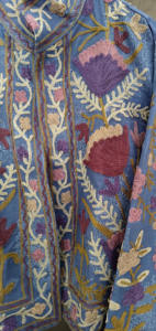 Veste Suzani brodée à la main, tricotée et matelassée, réversible, vintage pour femmes - Product Image 5