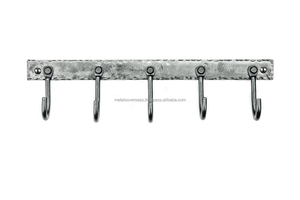 Porte-clés mural moderne en fer forgé peint à la main pour l'entrée de la maison - Product Image 4