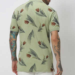 Polo para Hombre con Estampado Floral de Tulipanes en Verde Salvia, Diseño Artístico Botánico 2026, Manga Corta, Corte Entallado, Prenda Premium para Ocio de Verano - Product Image 5