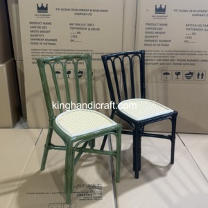 Chaise enfant vintage en rotin tressé faite à la main pour la location événementielle, mariages, fêtes d'anniversaire, photographie, vente en gros - Product Image 3
