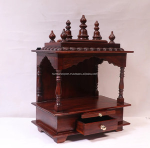 Bên dưới mái nhà bằng gỗ, ngôi đền vượt qua thời gian mang đến sự im lặng thiêng liêng và kết nối thiêng liêng - Product Image 3