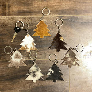 Nouveau porte-clés unique et élégant en cuir de vachette, porte-clés en fourrure de vachette pour arbre de Noël, porte-clés élégants, porte-clés en vraie fourrure - Product Image 5