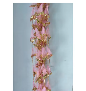 Décoration murale traditionnelle chinoise du Nouvel An avec pompons rouges et dorés pour la maison, pièce à vivre intérieure - Product Image 5