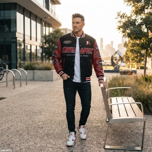 Blouson de course noir et rouge pour homme, style Letterman, brodé, streetwear, vente en gros - Product Image 6