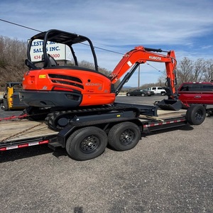 Miniexcavadora Kubota eficiente para trabajos de drenaje y paisajismo en jardines, y excavaciones precisas en espacios confinados. - Product Image 2