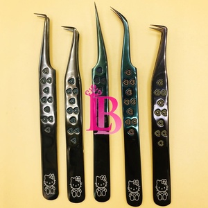 แหนบต่อขนตาสีดำ แหนบพลาสมาสีดำ ลายหัวใจ คุณภาพพรีเมียม รับทำแบรนด์ส่วนตัว ปลายแหลม - Product Image 6