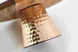 Bandejas de Madera de Lujo al por Mayor con Bases de Latón y Hierro Martillado para Servir Frutas - Product Image 5