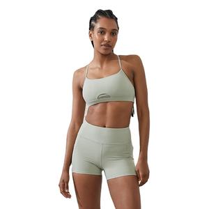 ชุดออกกำลังกายผู้หญิงแบบสั้น ดีไซน์ใหม่ คุณภาพสูง ทรงเข้ารูป แฟชั่นทันสมัย ผลิตจากโพลีเอสเตอร์ยืดหยุ่นได้ - Product Image 1