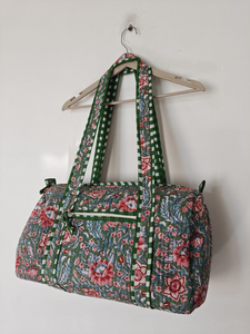 Sac de voyage matelassé léger à motif floral Shree Balajee Garments, fermeture éclair, bretelles réglables, grande capacité, pour week-end - Product Image 3