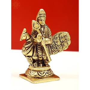 Statue artisanale en laiton de 3 pouces du Seigneur Kartikeya avec paon, petite sculpture idole, fabriquée en Inde - Product Image 2
