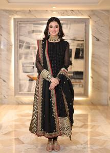 Traje Anarkali pakistaní negro con bordado, dupatta de red y lentejuelas, conjunto de vestido para bodas y festivales. - Product Image 4