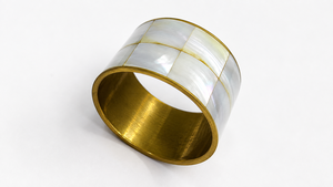 Anneau de serviette moderne en forme de cercle avec finition perlée et bordure dorée, largeur 4,5 cm, pour la décoration de table de mariage - Product Image 4