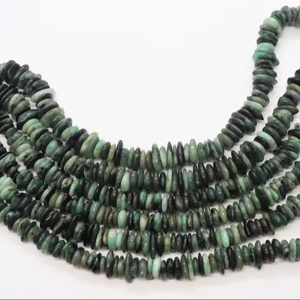 Émeraudes naturelles ombrées, lisses, brutes, en pépites de 7-8 mm, perles brutes ombrées de 16 pouces, magnifiques perles d'émeraude brutes lisses pour la création de bijoux - Product Image 1