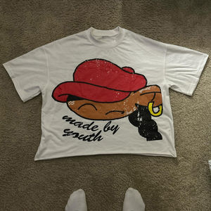 เสื้อยืดโอเวอร์ไซส์สไตล์วินเทจสกรีนลายแบบใหม่ ผลิตตามสั่งขายส่ง คอริบบิ้น ผ้าปะติดปะต่อ ล้างสีแบบแอซิดวอช - Product Image 2