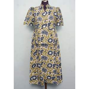 เดรสผ้าฝ้ายแท้พิมพ์ลายดอกไม้สไตล์หวานน่ารัก ใส่ได้ทุกวัน ใส่ไปงานปาร์ตี้ได้ ทรงคิงกูร่า ความยาวปานกลาง เรียบง่าย ซักได้ ทรงเอไลน์ - Product Image 3