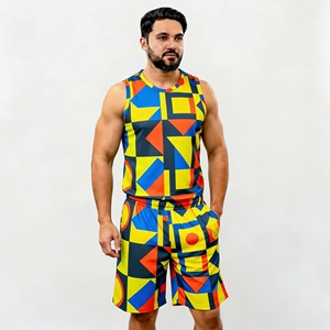 Conjunto de camiseta sin mangas y pantalones cortos con estampado geométrico para hombre, cuello redondo, de secado rápido, tejido de poliéster, estilo deportivo, para verano. - Product Image 1