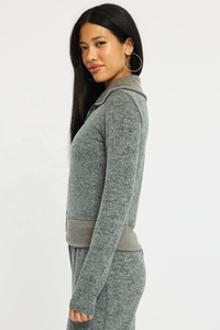 Nuevo conjunto de dos piezas de punto elegante y casual para mujer, con suéter largo dividido y estampado liso, ideal como ropa de dormir. - Product Image 5