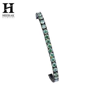Bracelet tennis tendance en argent 925 plaqué or noir, serti de moissanite verte colorée, 4 mm, bijoux fins personnalisés - Product Image 1