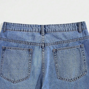 Shorts en jean déchirés brodés sur mesure pour homme, coupe droite, style décontracté urbain, en coton durable, nouvelle collection premium - Product Image 5