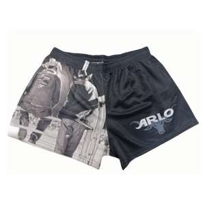 Shorts de rugby en polyester de haute qualité, personnalisables avec votre logo, matériau plus épais, poche zippée, sublimation. - Product Image 3