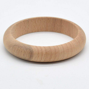 Juego de sangría artesanal premium con 3 brazaletes de madera, pulseras de madera talladas a mano y adornos de latón engastados a mano. Emporium Exports. - Product Image 6