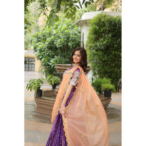 Découvrez l'attrait de la tendance Cosmos Jequard Lehenga Choli avec de la soie russe brodée Dupatta. Découvrez le fusio parfait - Product Image 5