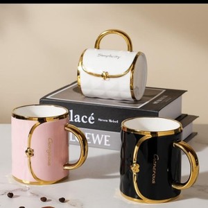 Ensemble de tasses en céramique de forme ovale, design luxueux, rose, noir, poignée dorée, tasse à café isolée, écologique, lavable, ZamZam Industries - Product Image 3