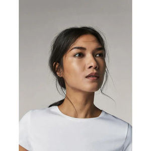 Fabricante de Camisetas de Algodón para Mujer, Proveedor Profesional de Ropa Urbana al por Mayor, Diseño Personalizado, Jersey Suave, Ropa de Calidad de Exportación - Product Image 2