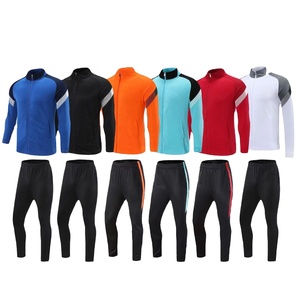 2025เสื้อซ้อมฟุตบอลแบบกำหนดชื่อโลโก้ได้เองเสื้อฝึกฟุตบอลแบบรัดรูปคุณภาพสูงสายโพลีเอสเตอร์สำหรับผู้ชาย - Product Image 2