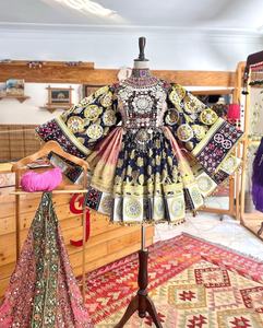 ผู้ผลิตโดยตรงจากโรงงาน ชุดแต่งงานแบบอัฟกานิคูชีคอลเลคชั่นใหม่สำหรับเทศกาลอีด สวมใส่สบายและระบายอากาศได้ดี ชุดอัฟกานิคูชีขายส่ง - Product Image 3