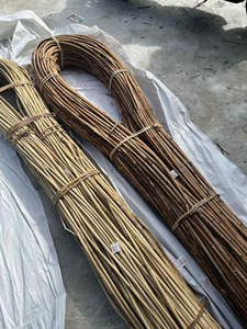 Poteaux de bambou naturels vietnamiens ronds de 2 m de long pour meubles, artisanat, tissage, Quang Binh - Product Image 4