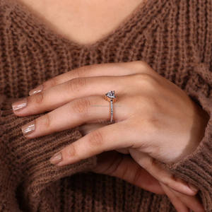 แหวนหมั้นเพชรรูปหัวใจขนาด14k ประดับทองและเหลืองล้วนของขวัญวันครบรอบแต่งงานสไตล์อินเทรนด์แพลตตินัม - Product Image 2