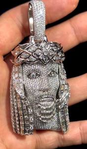 Pendentif personnalisé tête de Jésus entièrement serti de diamants Moissanite, collier religieux micro-pavé, breloque visage de Christ en argent 925 - Product Image 3