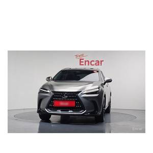 Lexus NX Premium 2024 con Cámara Trasera, Asientos de Cuero, Volante a la Izquierda - 24,759 km - Product Image 3