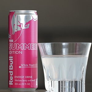 Boisson énergisante R-ed Bull Édition Été 2025 Pêche Blanche 24x 250ml - Product Image 2