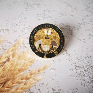 Insignias y pines de solapa ceremoniales masónicos del Rito Escocés Antiguo Aceptado, personalizados, ligeros y de alta calidad - Product Image 4
