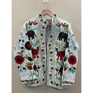 Chaqueta de Invierno de Algodón con Bordado Floral para Mujer, Cuello Mandarín, Manga Larga, Frente Abierto, Diseño Hecho a Mano - Product Image 6