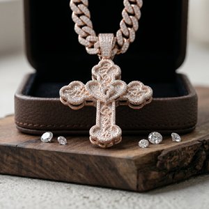 Collier pendentif croix chapelet Hip Hop Iced Out en Moissanite, Bijoux Bling - Product Image 2