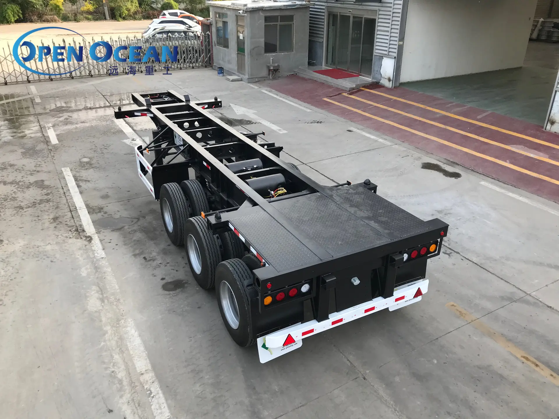 Chassi de transporte de contêineres semi-reboque esqueleto de caminhão tri-eixo de 40 pés para venda