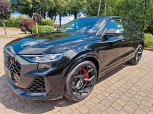 Nuevo Audi RSQ8 2025 4.0L Turbo TFSI SUV con Asientos de Cuero, Techo Panorámico, Faros LED, Automático, R20, Volante a la Izquierda, Color Oscuro - Product Image 5